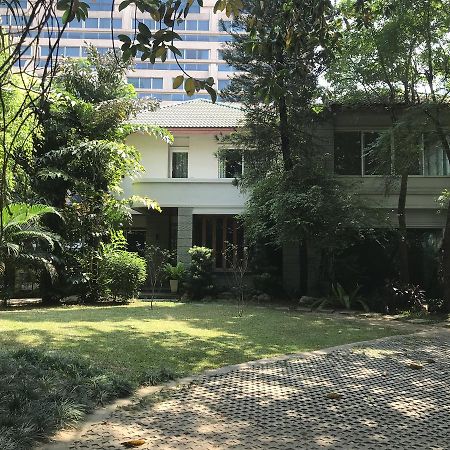 Pradiphat Garden Hotel Bangkok Exterior photo