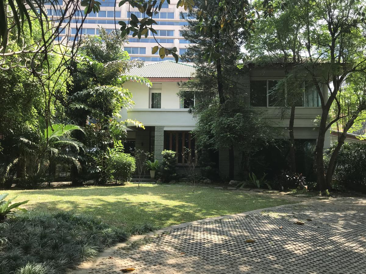 Pradiphat Garden Hotel Bangkok Exterior photo